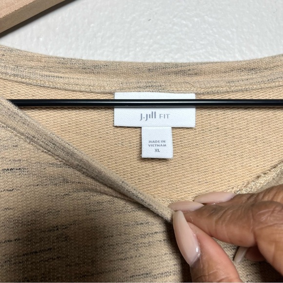 J. Jill Fit Women Sweater XL Tan Scoop Neck‎ Boxy Oversized Casual Lounge Travel - Picture 2 of 10